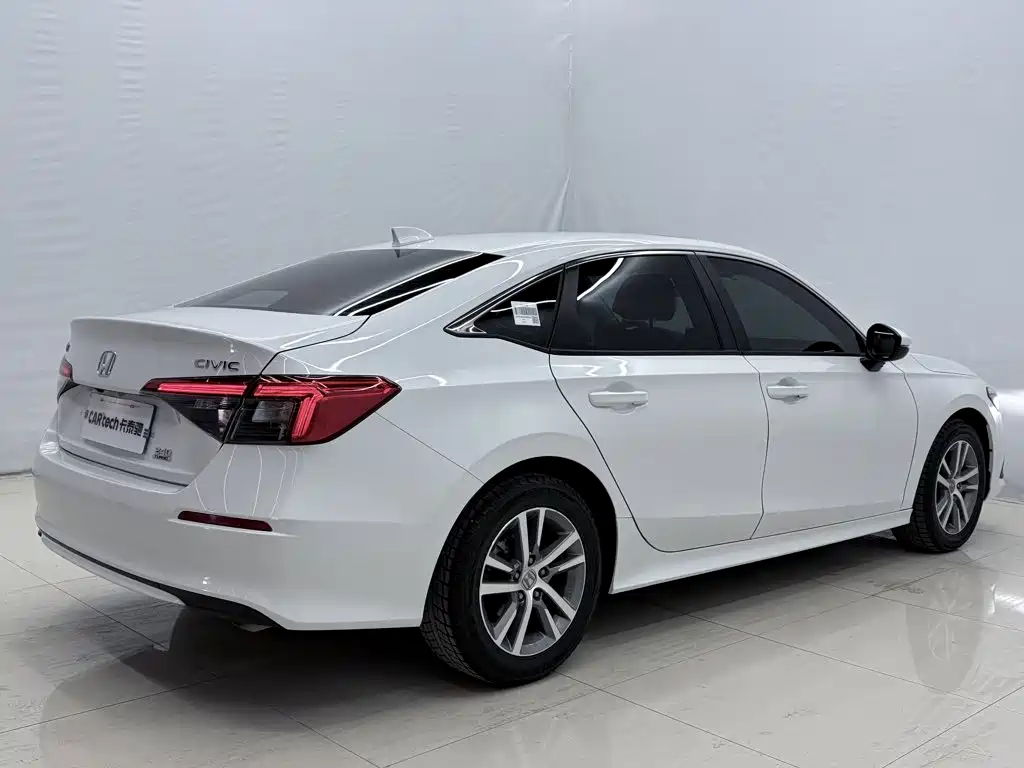 Honda Civic 2022 240TURBO CVT