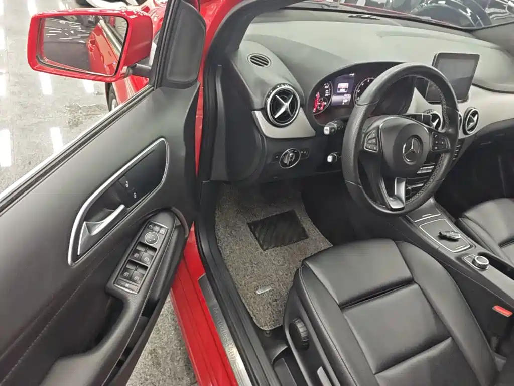 Mercedes-Benz B-Class — миниатюра 16