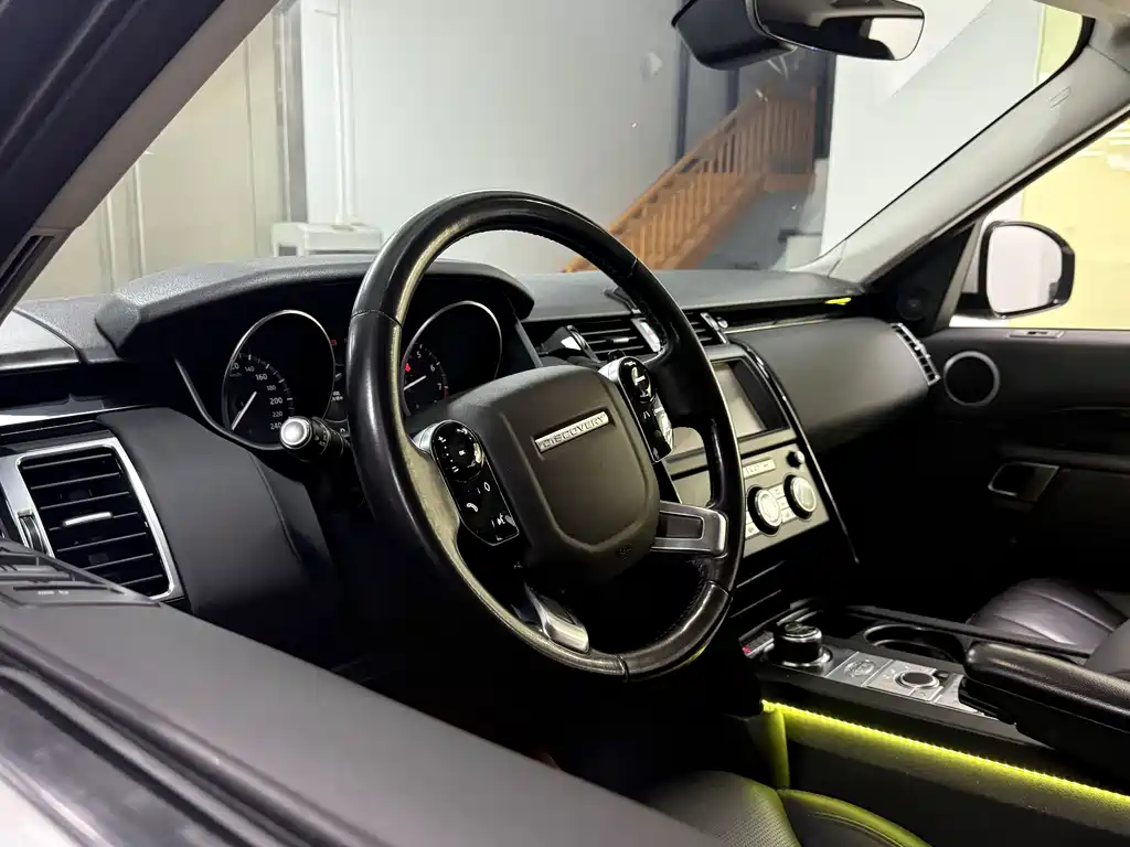 Land Rover Discovery — миниатюра 10