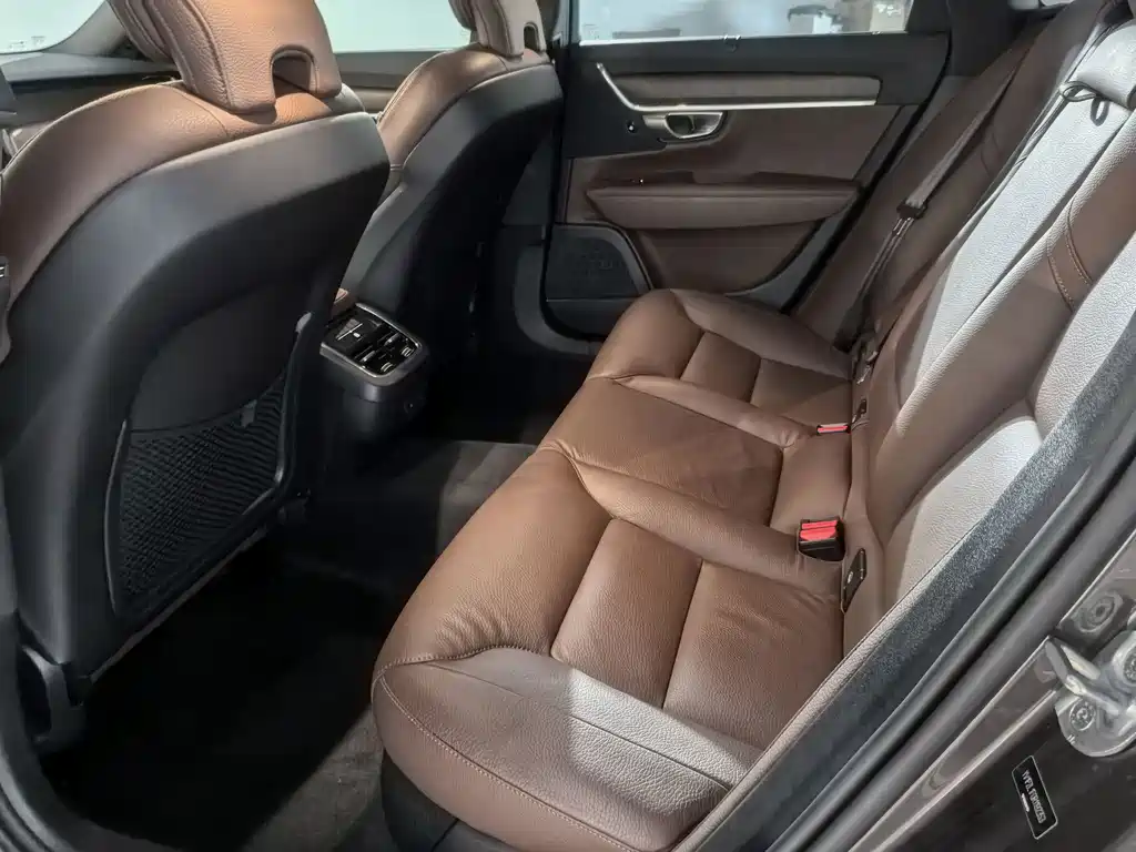 Volvo V90 — миниатюра 20