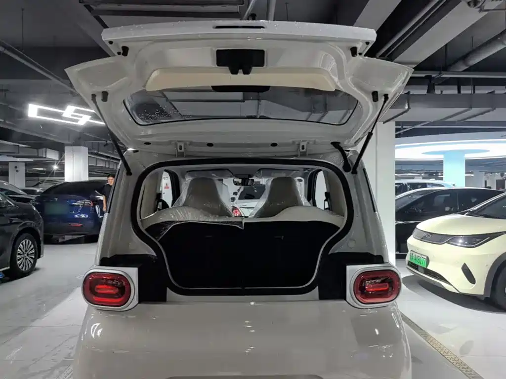 Wuling MINIEV — миниатюра 15