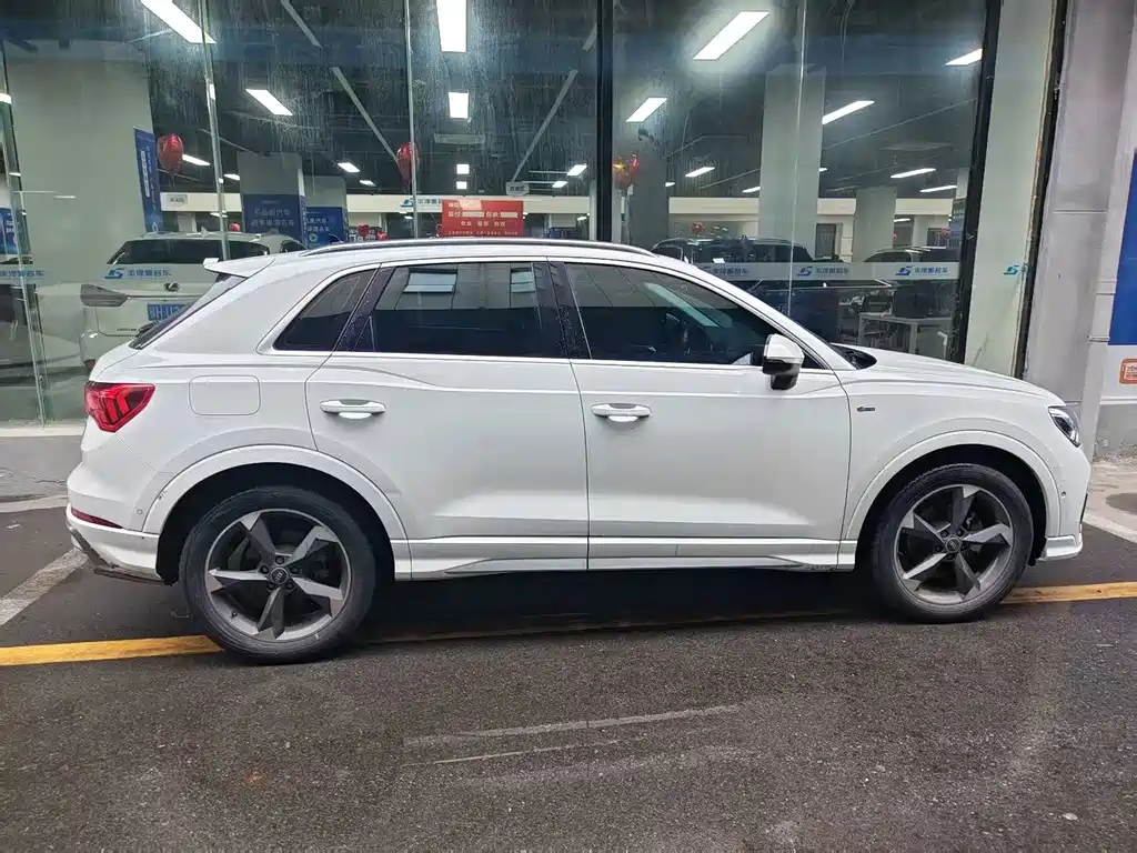 Audi Q3 — миниатюра 2