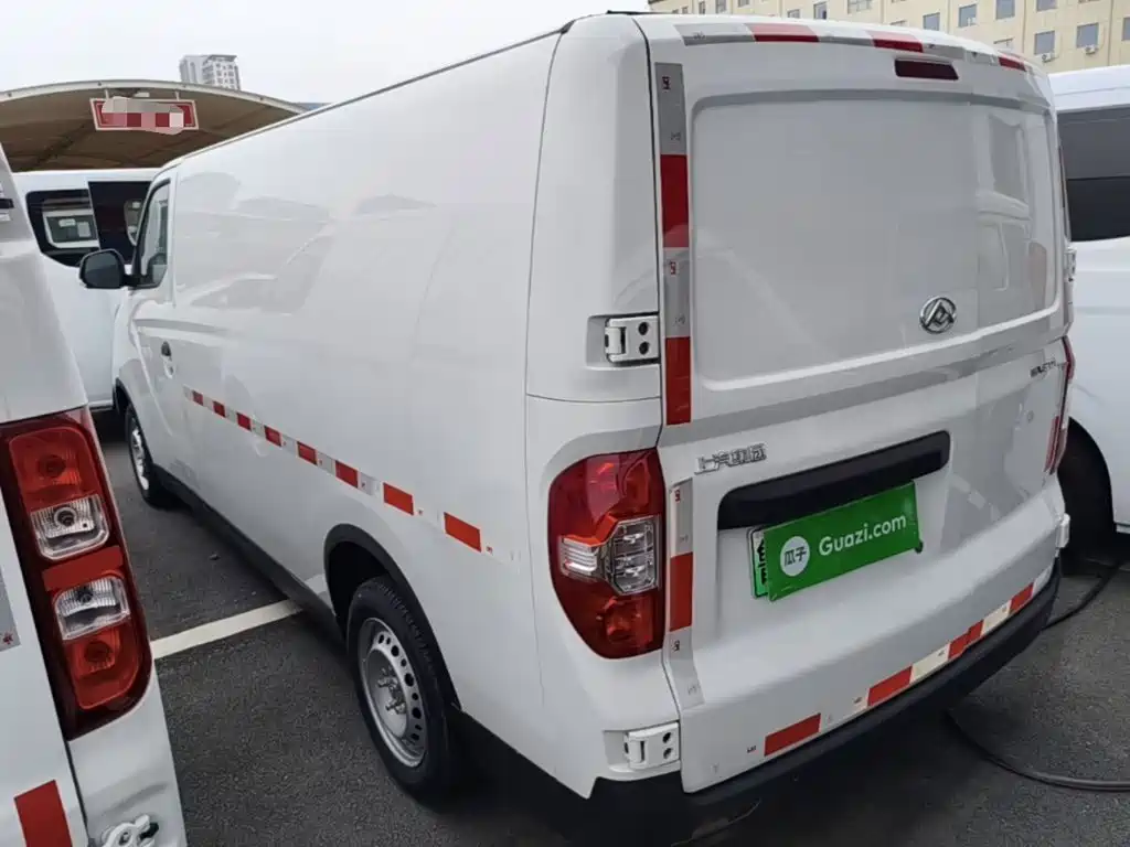 MAXUS EV30 — миниатюра 23