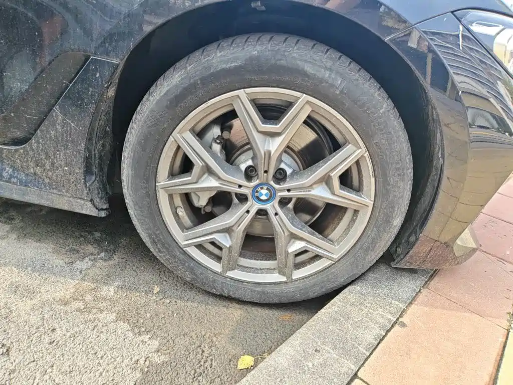 BMW i3 — миниатюра 8