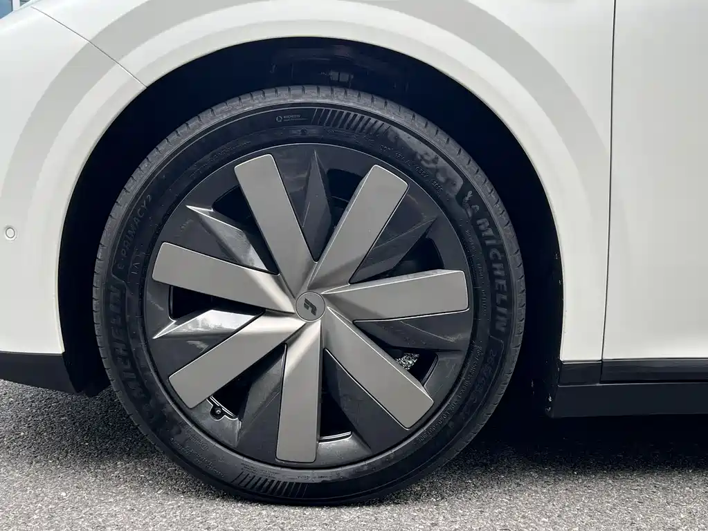 Li Auto i8 — фотографии объявления, Фото 17