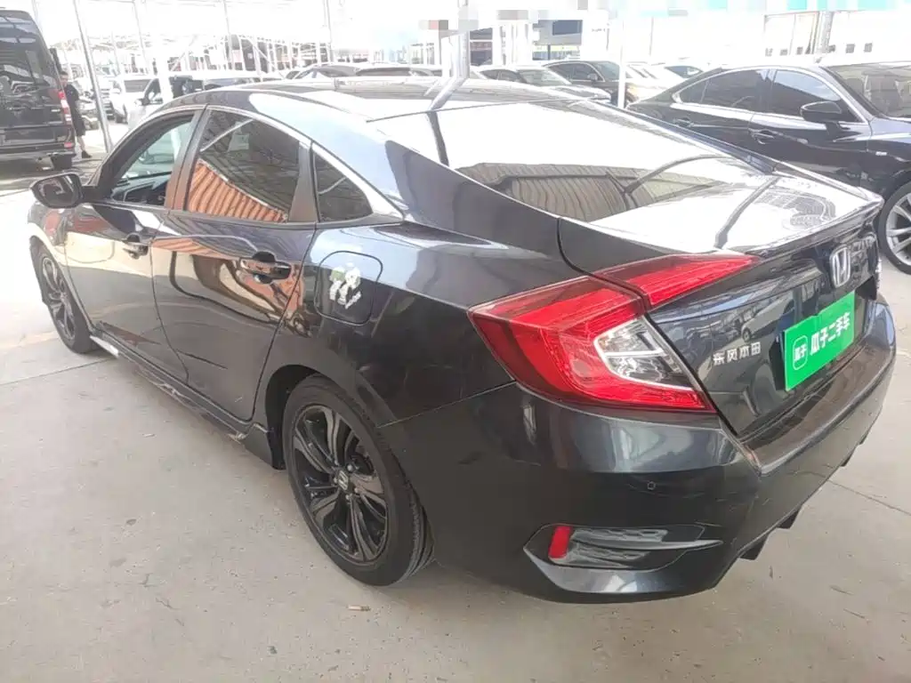 Honda Civic — миниатюра 5