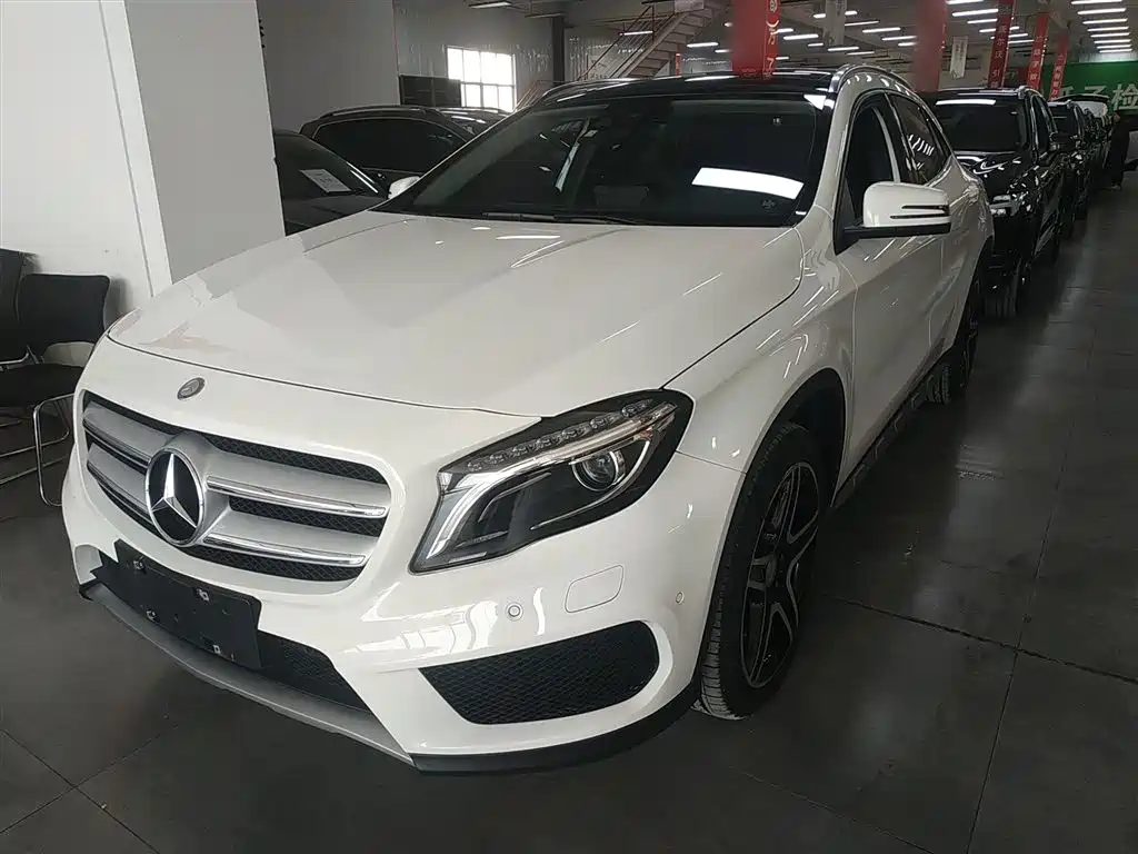 Mercedes-Benz GLA 2016