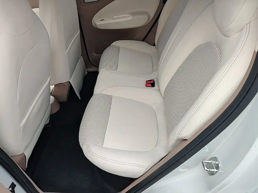 Wuling MINIEV — миниатюра 17