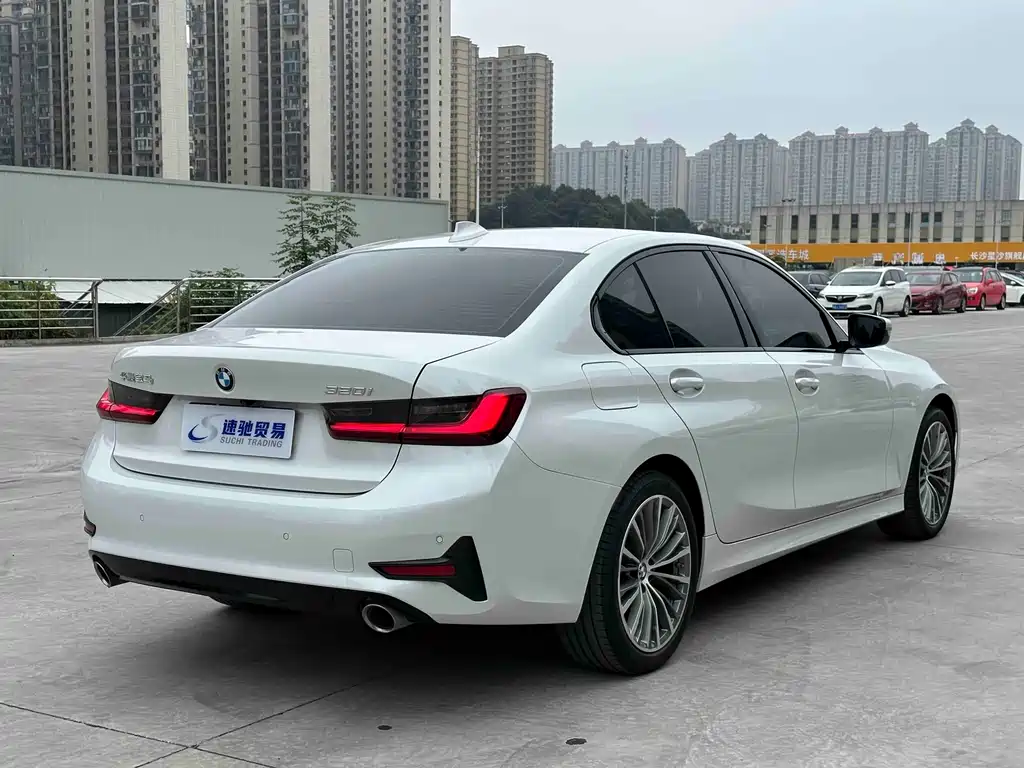 BMW 3 Series — миниатюра 6