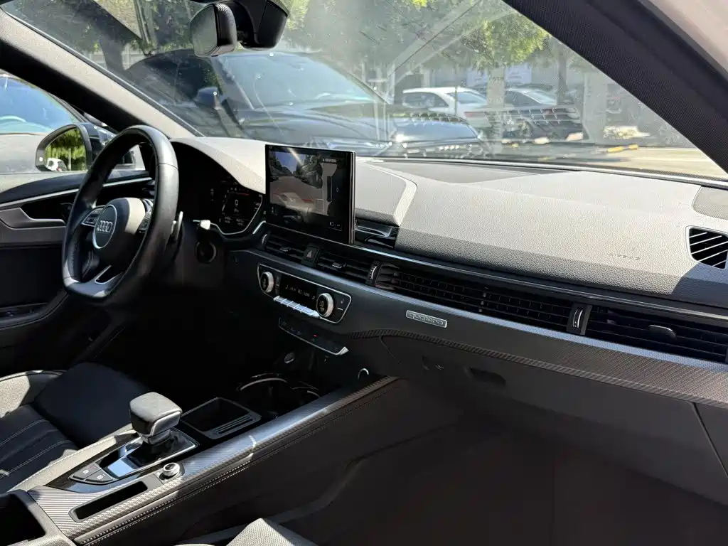 Audi A4L — миниатюра 5