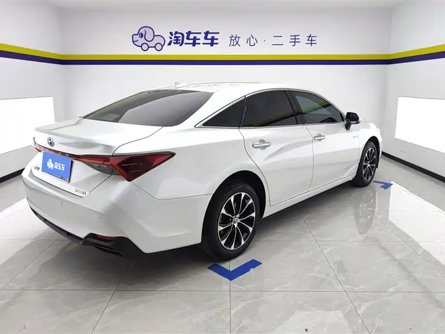 Toyota Avalon 2023 2.5L Luxury