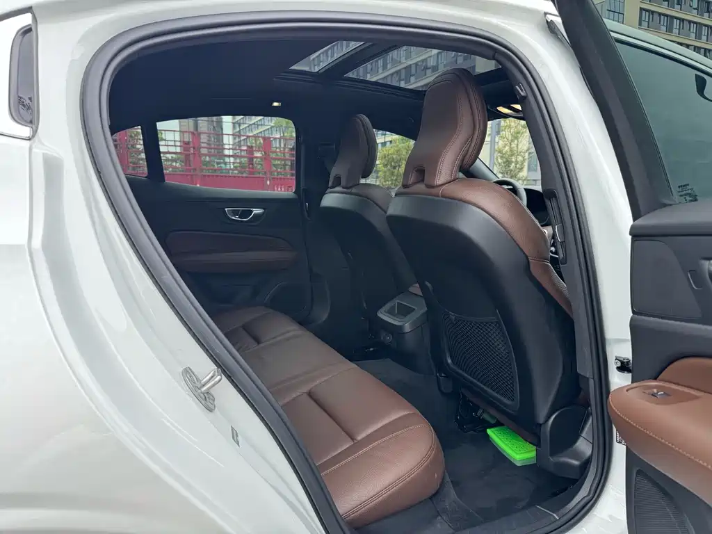 Volvo S60 — миниатюра 12