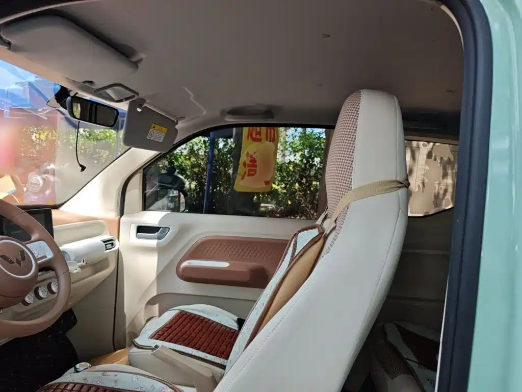 Wuling MINIEV — миниатюра 13