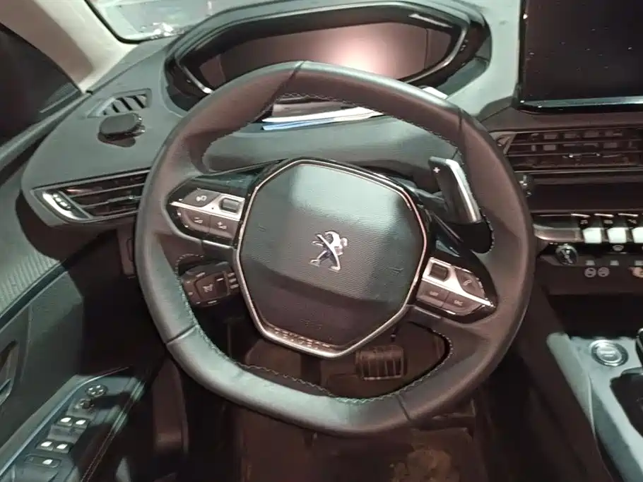 Peugeot 4008 — миниатюра 15