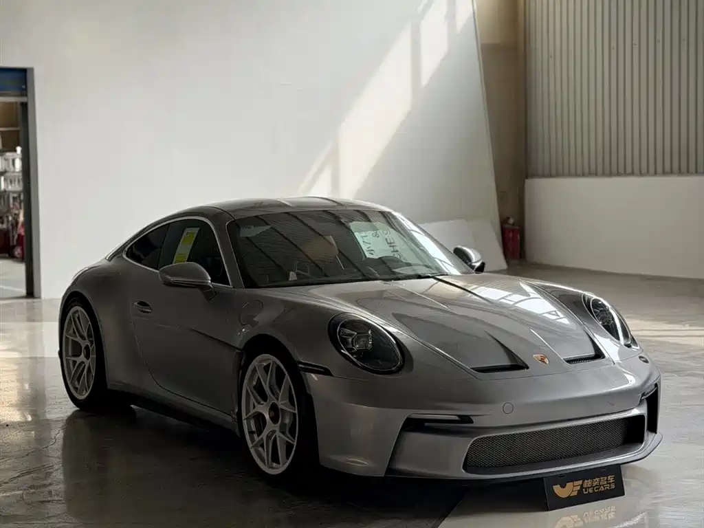 Porsche 911 2024 4.0L MT