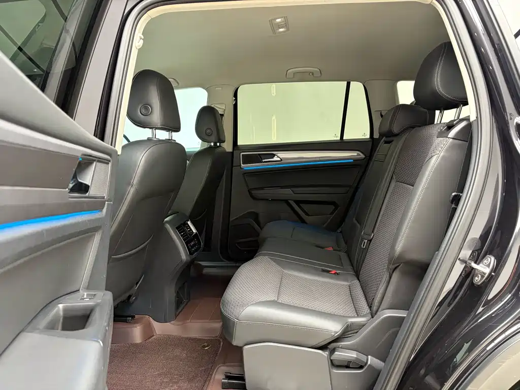 Volkswagen Teramont — миниатюра 8