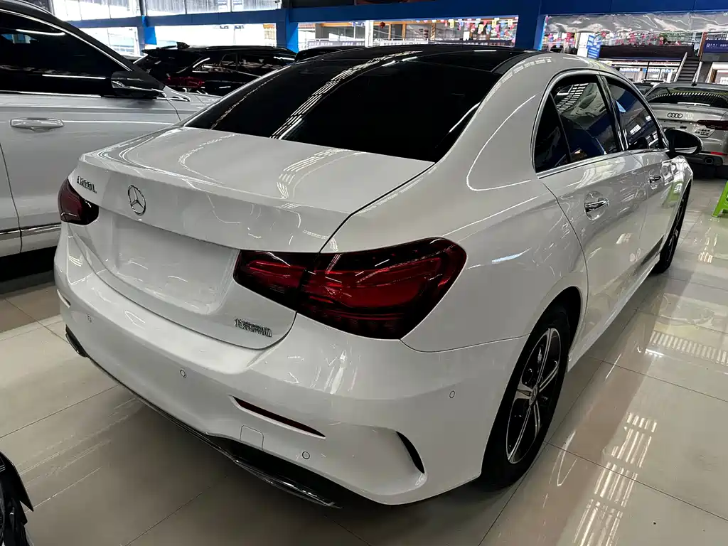 MERCEDES-BENZ A CLASS