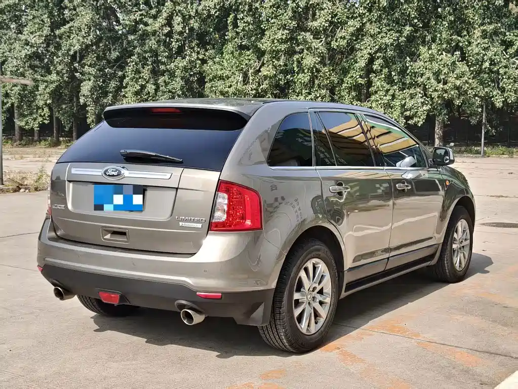 Ford Edge (Import) — миниатюра 6