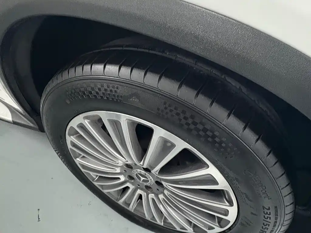 Mercedes-Benz GLC — миниатюра 5