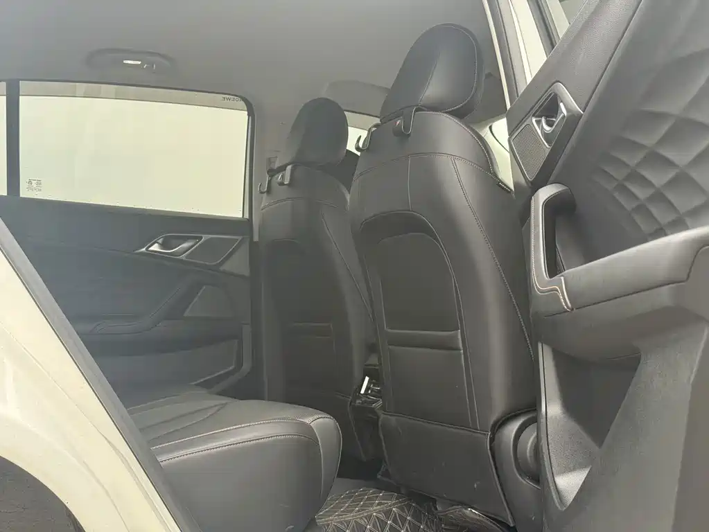 Roewe D5X DMH — миниатюра 14