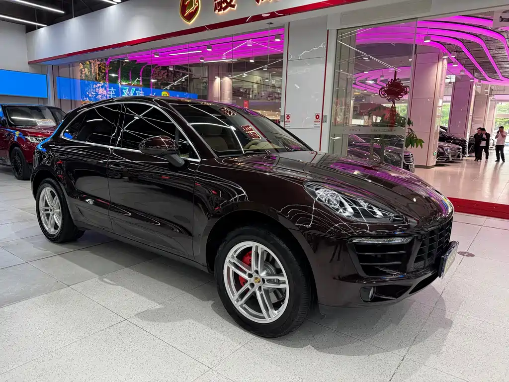 Porsche Macan — миниатюра 3