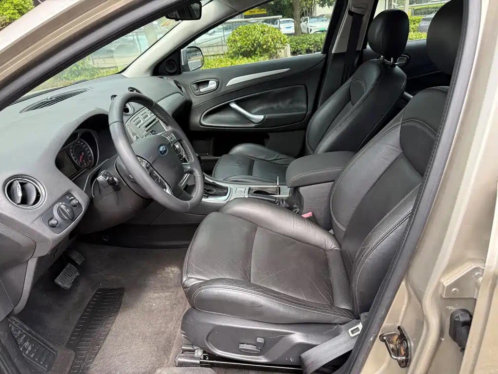 Ford Mondeo Zhisheng — миниатюра 4