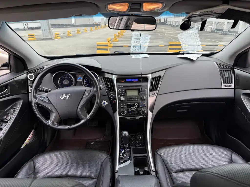Hyundai Sonata — миниатюра 7