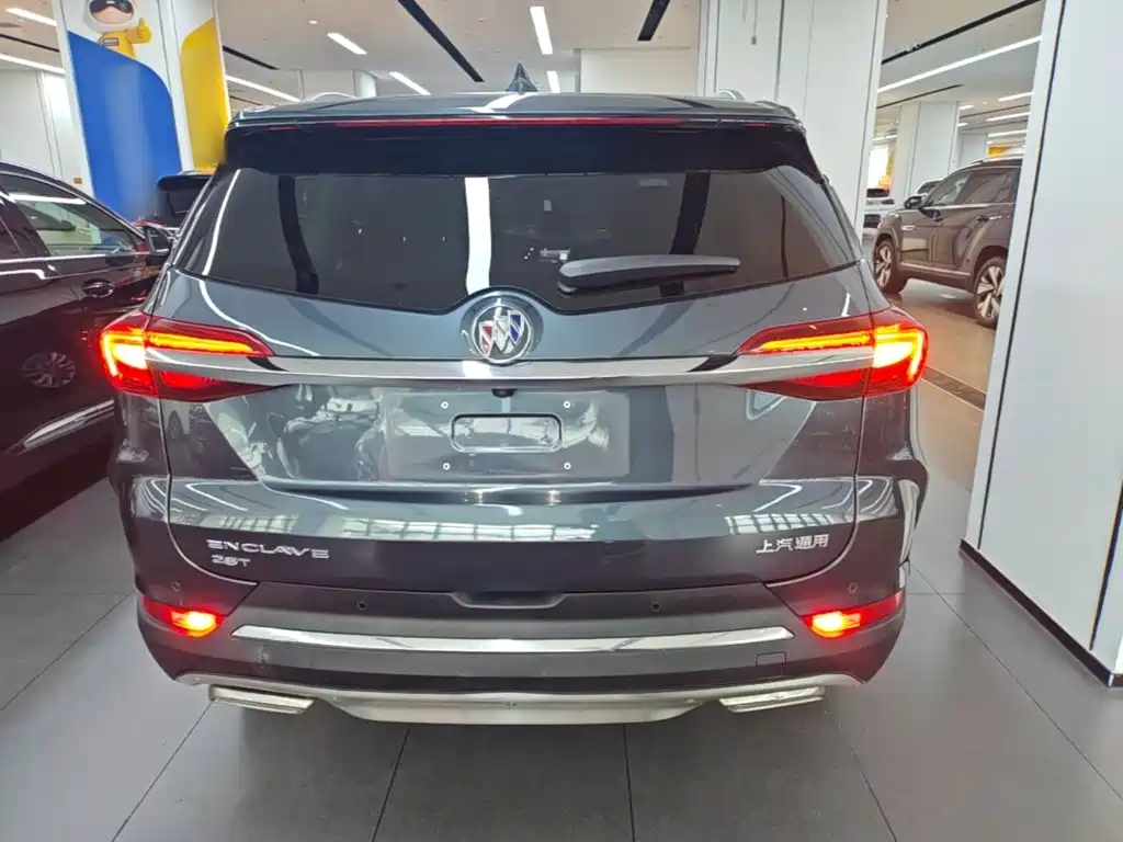 Buick Enclave — миниатюра 6