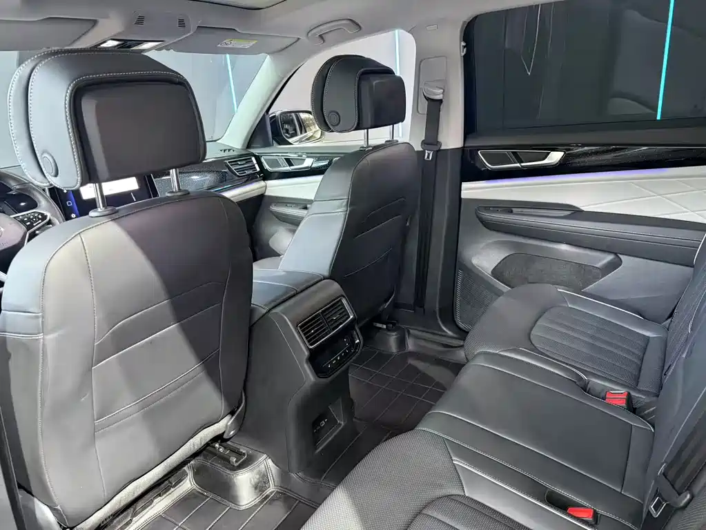 Volkswagen Teramont — миниатюра 10