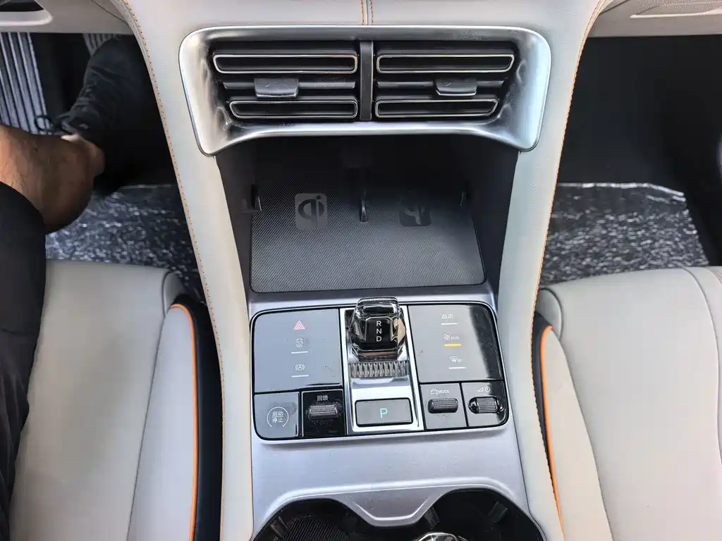 BYD PLUS New Energy — миниатюра 13