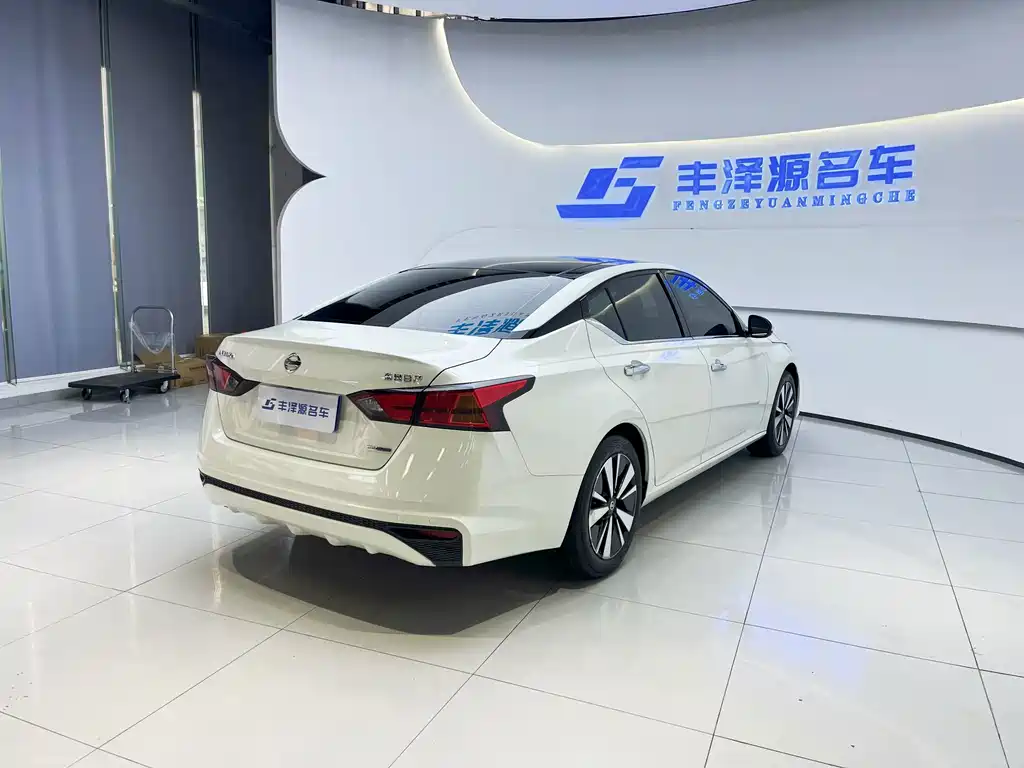 Nissan Teana — миниатюра 4