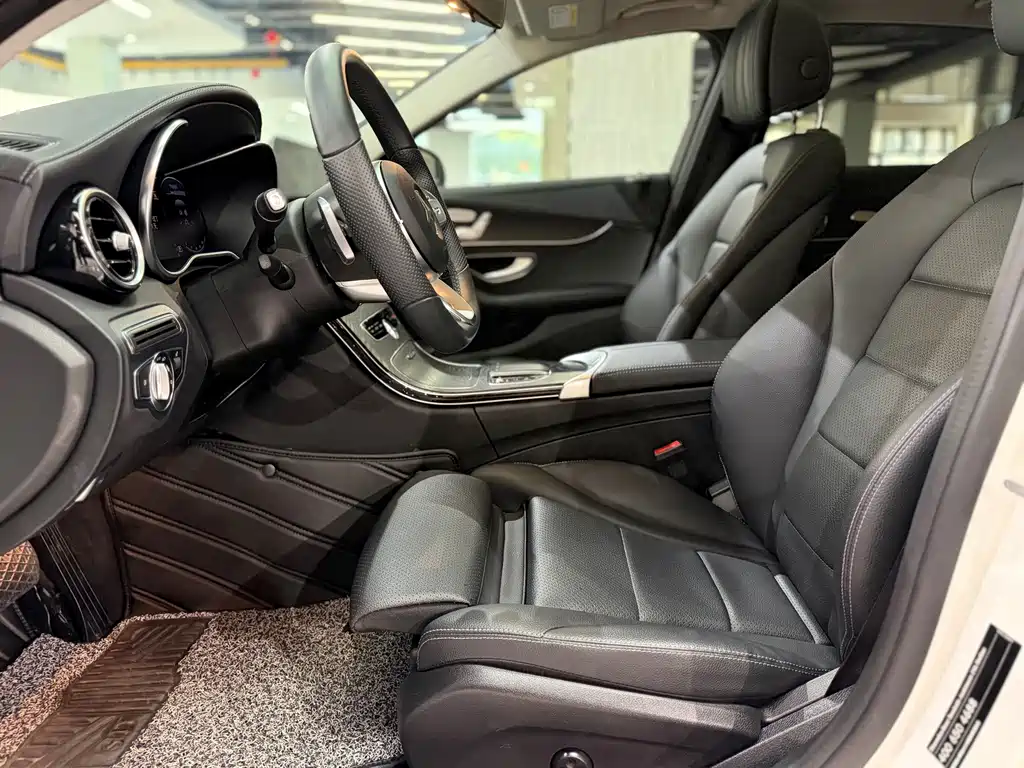 Mercedes-Benz C-Class — миниатюра 4