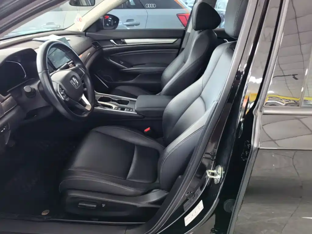 Honda Accord — миниатюра 15