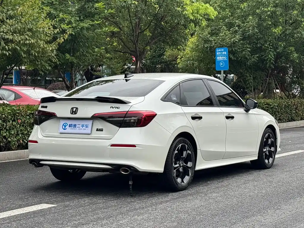 Honda Civic 2022 240TURBO CVT