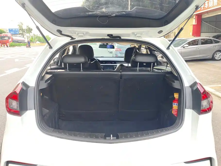 Geely Vision X3 — миниатюра 4