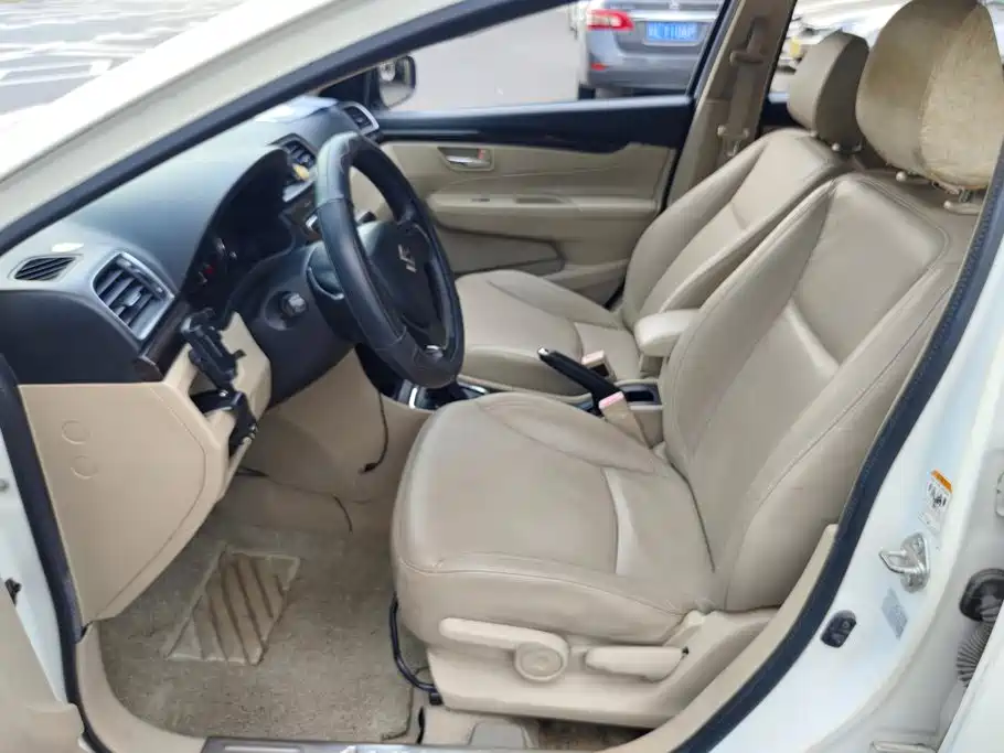 Suzuki Alivio — миниатюра 8
