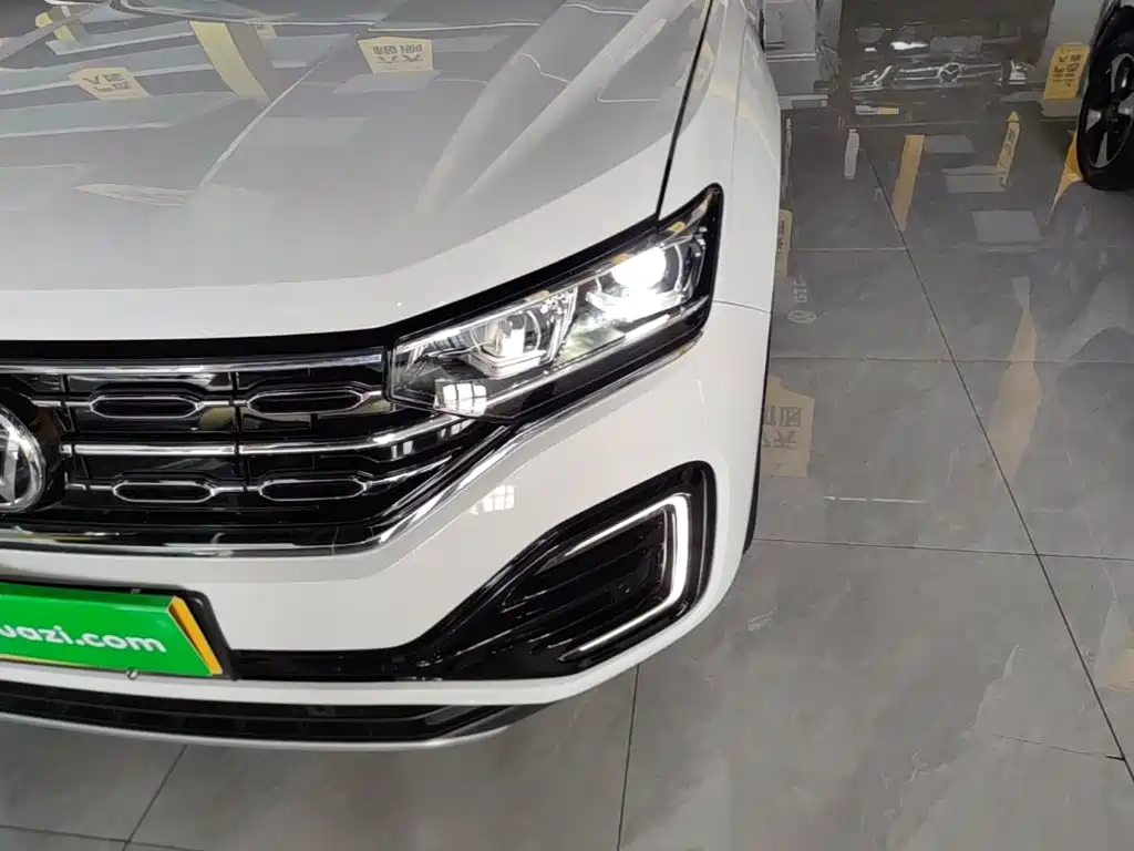 Volkswagen 探岳 GTE — миниатюра 24