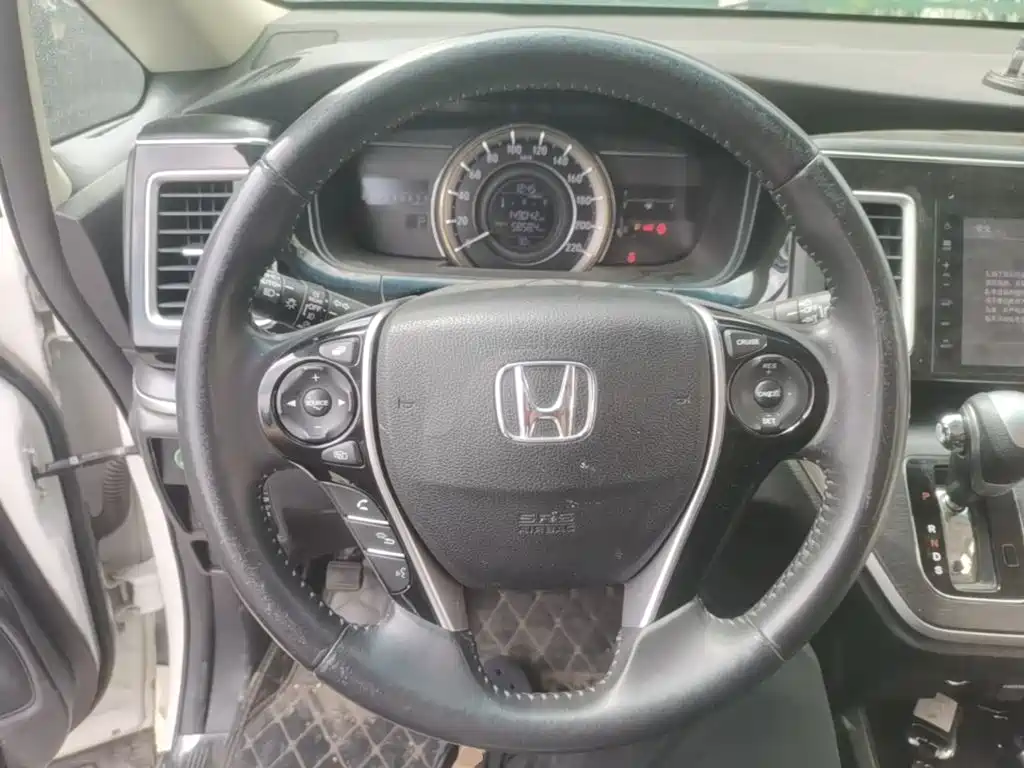 Honda Elysion — миниатюра 11