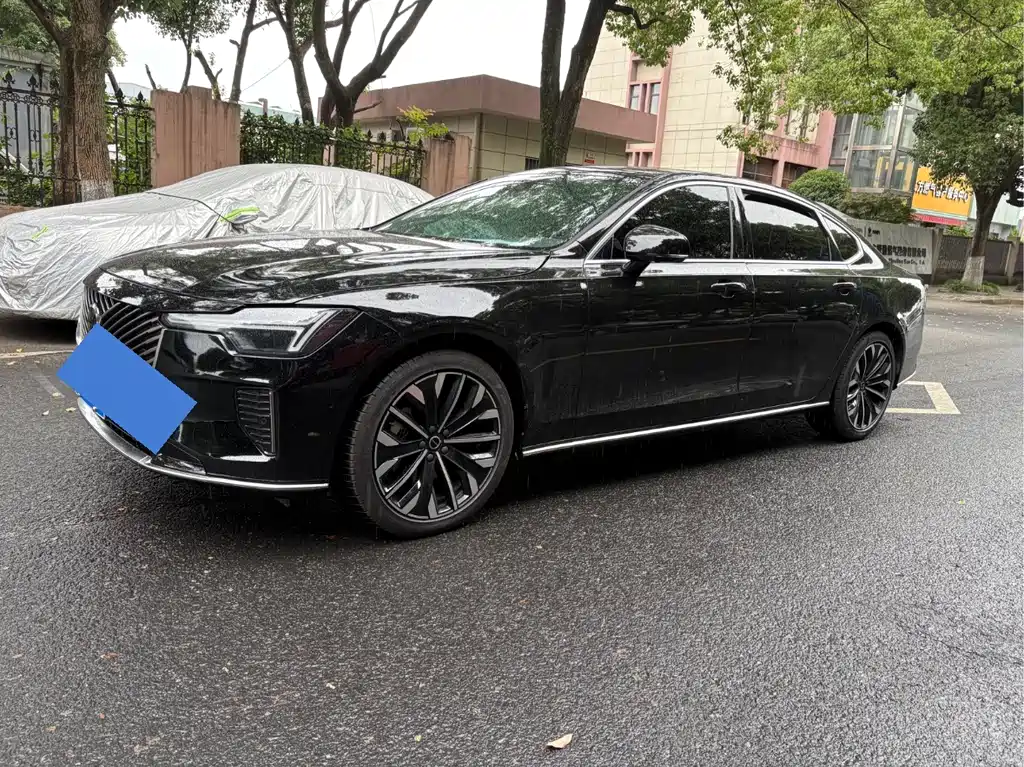 Volvo S90 2024 B5 Luxury