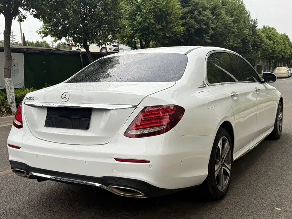 Mercedes-Benz E-Class E 2018 E 200 L Sport