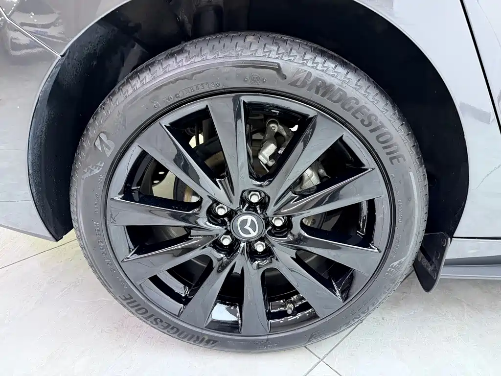 Mazda 3 Axela — миниатюра 22