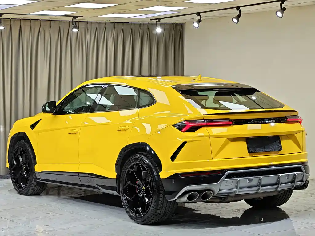 Lamborghini Urus — миниатюра 5
