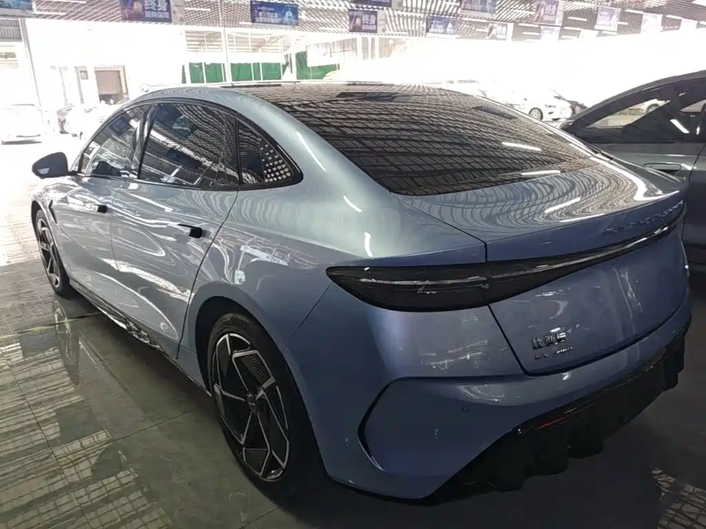 BYD Seal — миниатюра 5