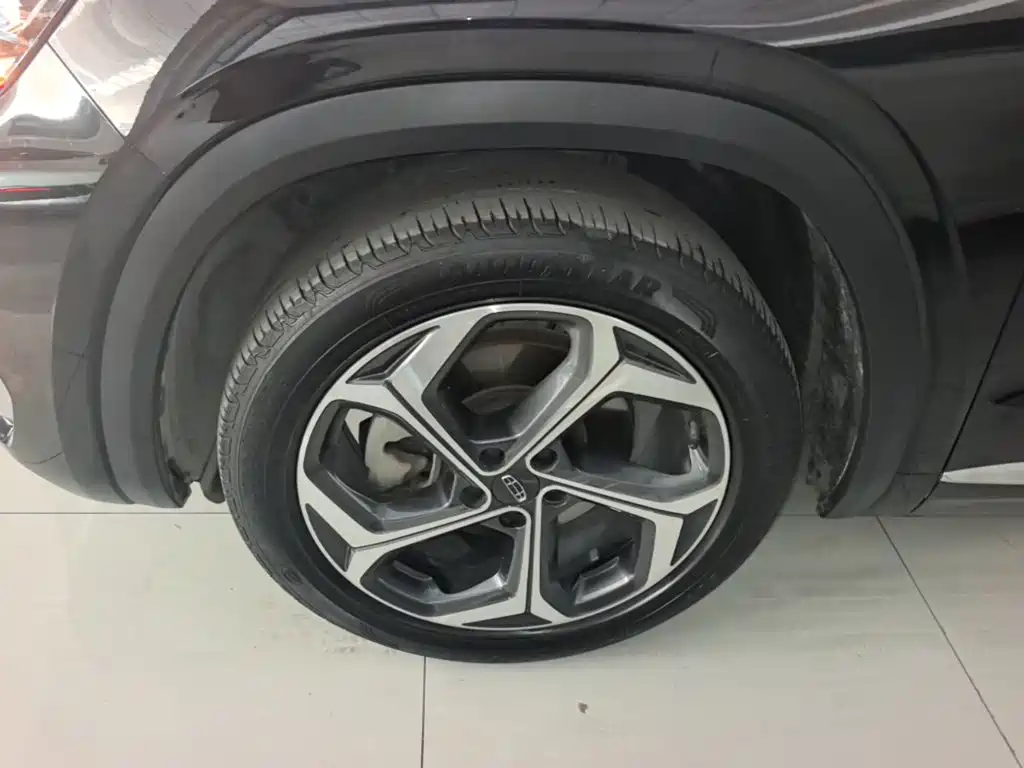 Geely Xingyue L — миниатюра 23