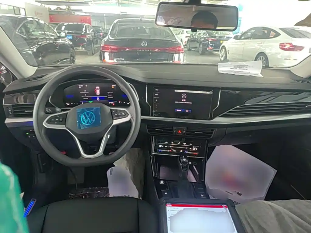 Volkswagen Passat 2025 430PHEV