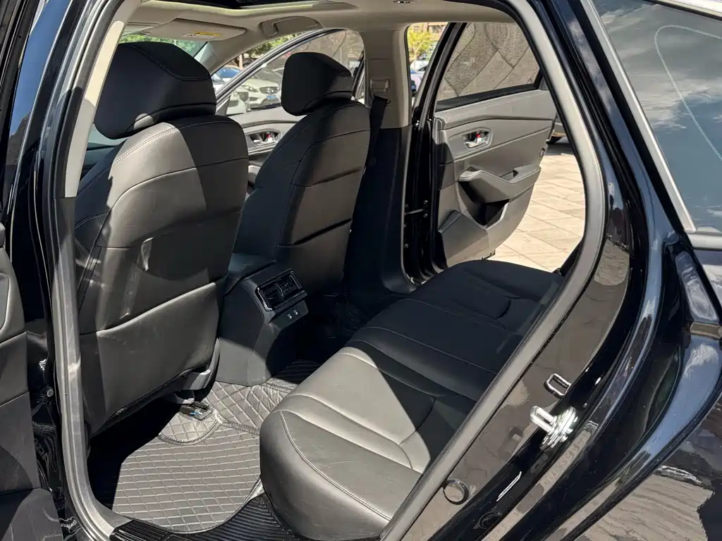 Honda Accord — миниатюра 11