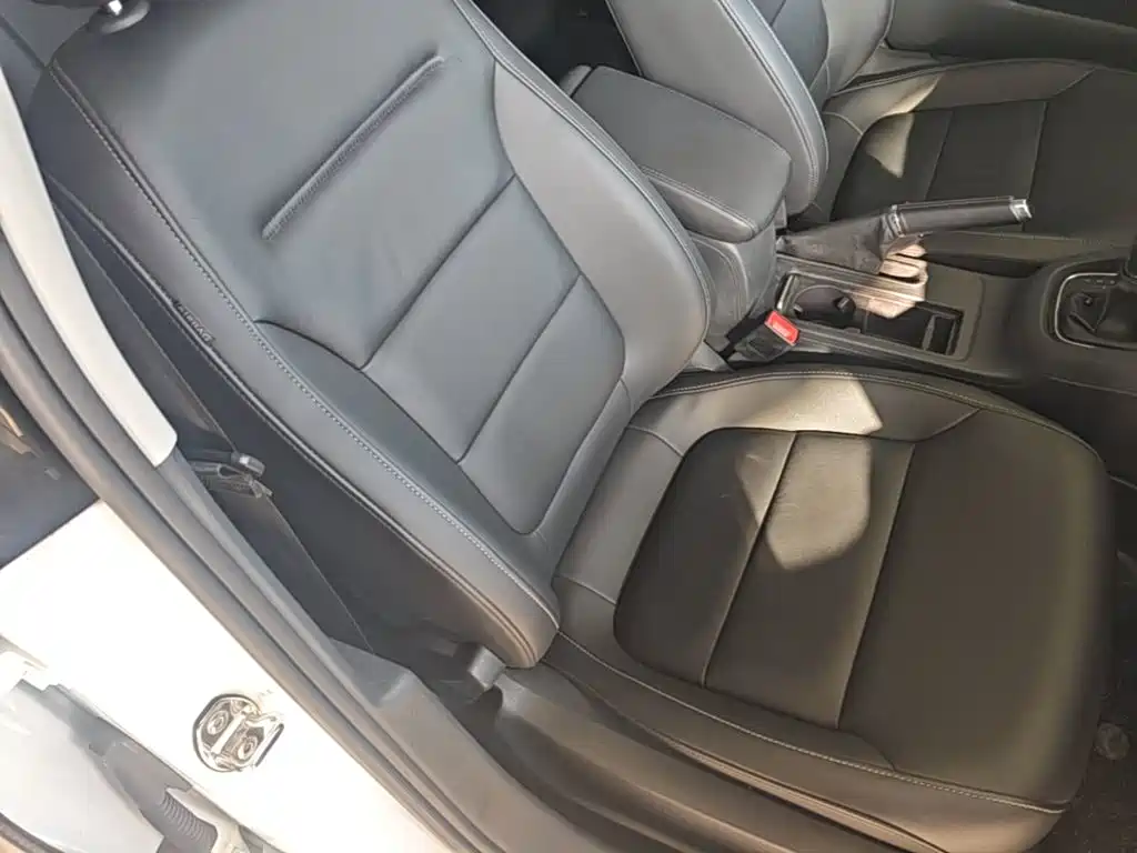 Volkswagen Sagitar — миниатюра 25