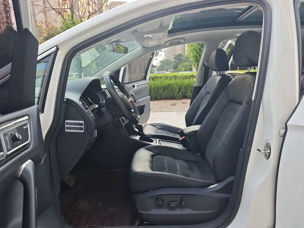 Volkswagen Golf · 2016 280TSI AT Flagship