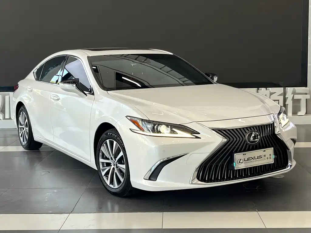Lexus ES — миниатюра 3