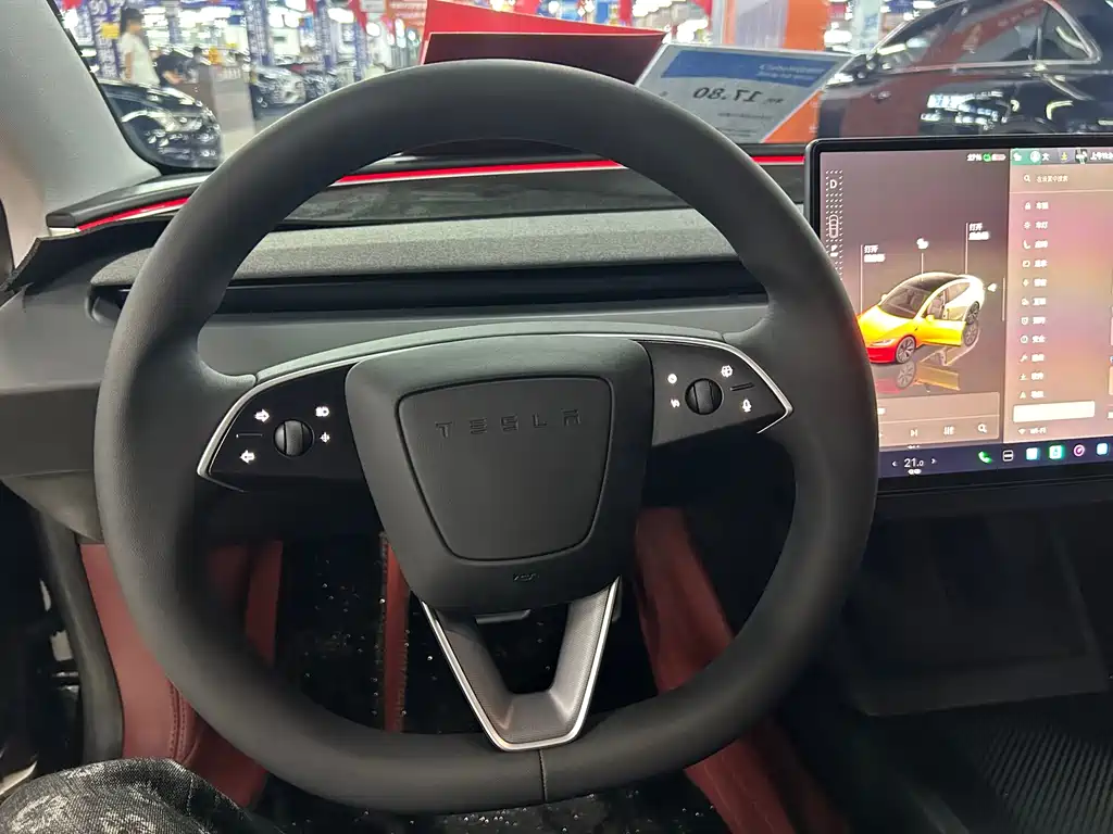 Tesla Model 3 — миниатюра 16